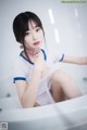 Kim Ji-Won 김지원, [BLUECAKE] White One + RED.Ver – Set.01 P24 No.5f4c44