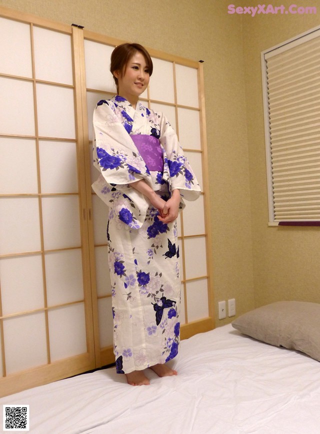 Ema Mizuki - Jeopardy Big Booty